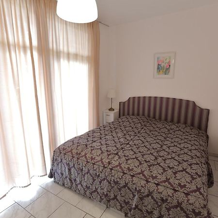 Brühl City-Wohnung 2 מראה חיצוני תמונה