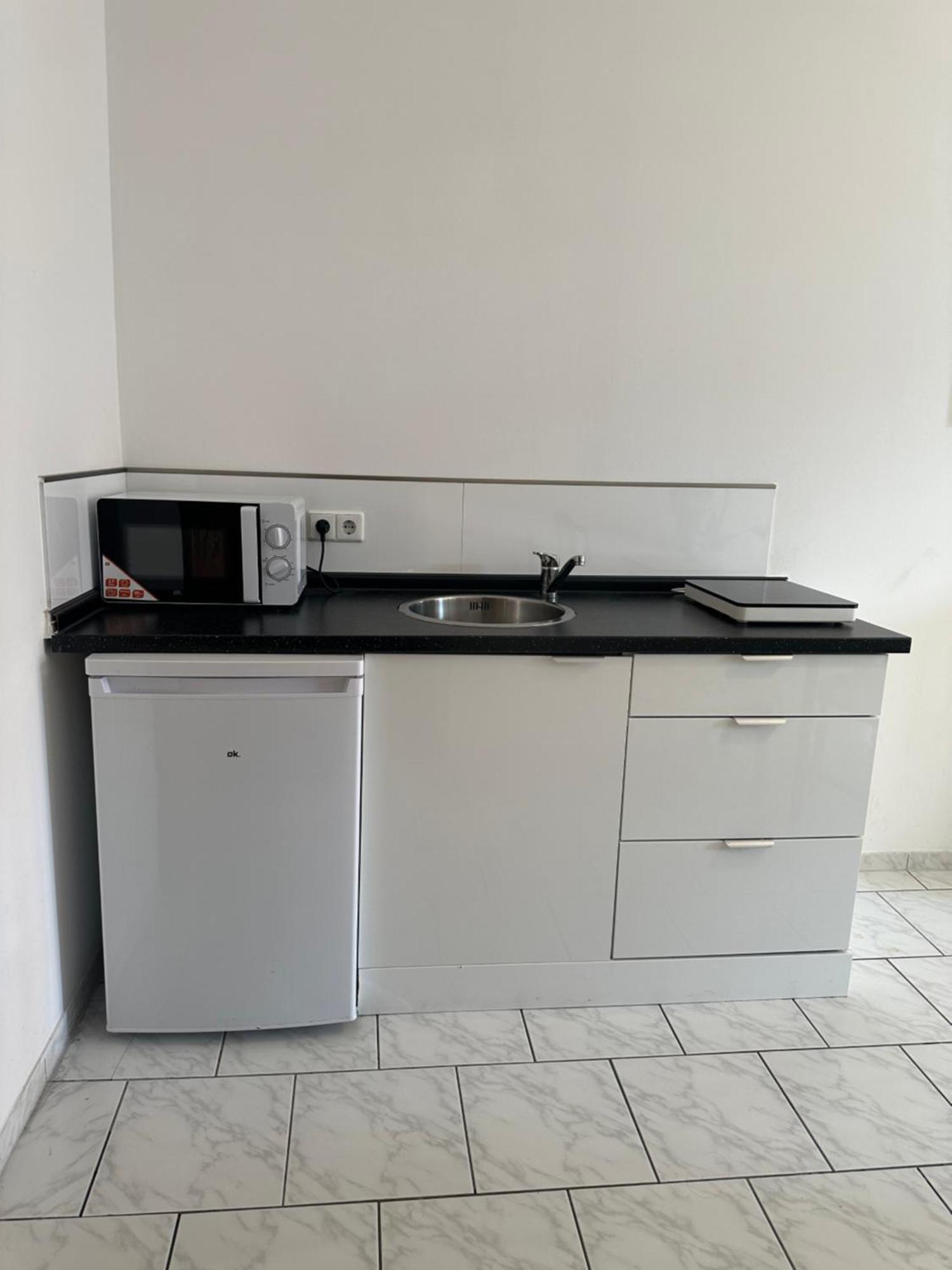 Brühl City-Wohnung 2 מראה חיצוני תמונה